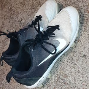 Lunarlon women's nike softball cleats